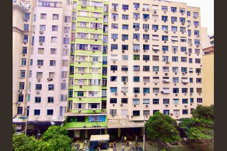 Sala vista  de apartamento à venda com 4 quartos, 156m² em Copacabana, Rio de Janeiro