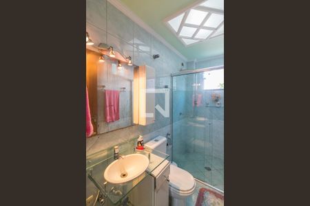 Apartamento à venda com 104m², 3 quartos e 2 vagas Apartamento à venda com 104m², 3 quartos e 2 vagasBanheiro