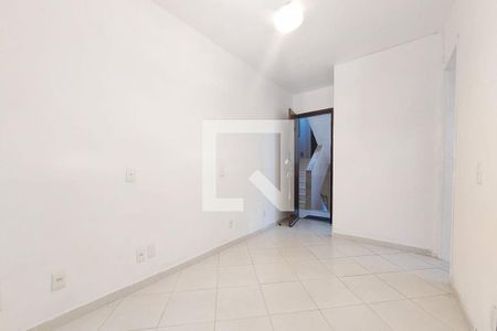 SALA de apartamento para alugar com 1 quarto, 43m² em Abolição, Rio de Janeiro
