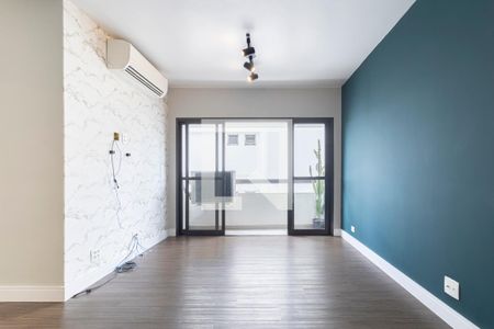 Sala de apartamento para alugar com 2 quartos, 70m² em Vila Nova Conceição, São Paulo
