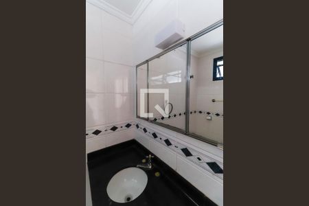 Banheiro de apartamento à venda com 1 quarto, 52m² em Sumarezinho, São Paulo