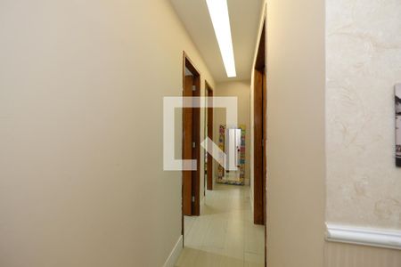 Apartamento à venda com 180m², 4 quartos e 1 vaga Apartamento à venda com 180m², 4 quartos e 1 vagaCorredor