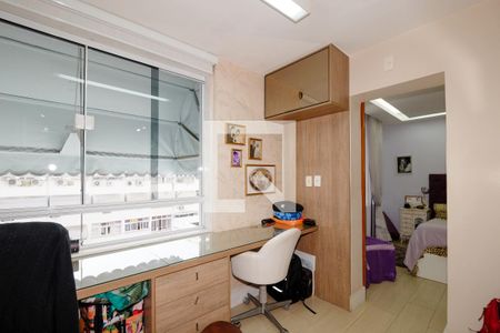 Apartamento à venda com 180m², 4 quartos e 1 vaga Apartamento à venda com 180m², 4 quartos e 1 vagaSuíte