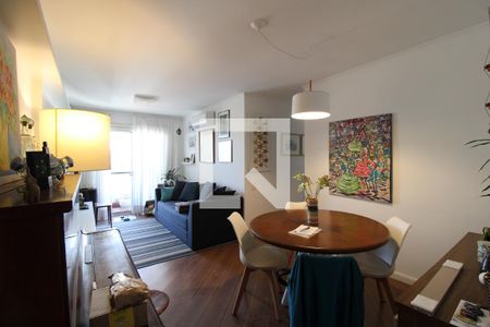 Sala  de apartamento à venda com 3 quartos, 76m² em Vila Pompéia, São Paulo