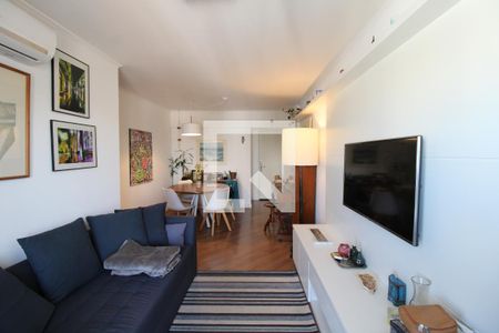 Sala  de apartamento à venda com 3 quartos, 76m² em Vila Pompéia, São Paulo