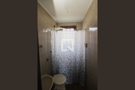 Casa à venda com 200m², 3 quartos e 5 vagasBanheiro de Serviço