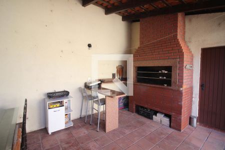 Casa à venda com 200m², 3 quartos e 5 vagasvaranda