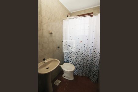 Casa à venda com 200m², 3 quartos e 5 vagasBanheiro de Serviço