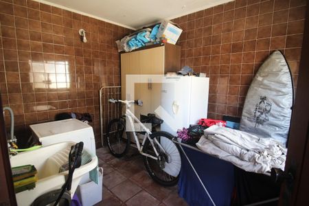 Casa à venda com 200m², 3 quartos e 5 vagasÁrea de Serviço