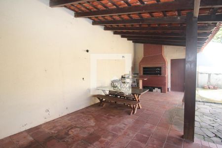 Casa à venda com 200m², 3 quartos e 5 vagasvaranda