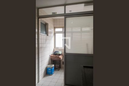 Apartamento à venda com 80m², 3 quartos e 1 vagaÁrea de Serviço