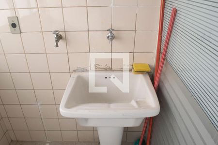 Apartamento à venda com 80m², 3 quartos e 1 vagaÁrea de Serviço