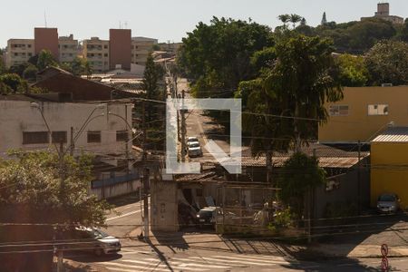 Vista da Sala de apartamento à venda com 3 quartos, 96m² em Vila Marieta, Campinas