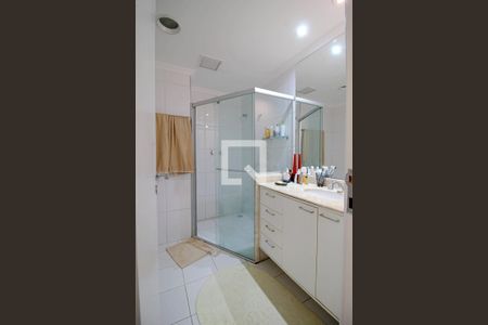 Apartamento à venda com 127m², 3 quartos e 3 vagas Apartamento à venda com 127m², 3 quartos e 3 vagasBanheiro da Suíte 3