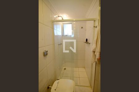 Apartamento à venda com 127m², 3 quartos e 3 vagas Apartamento à venda com 127m², 3 quartos e 3 vagasBanheiro da Suíte 2