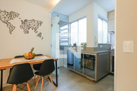 Cozinha de apartamento para alugar com 2 quartos, 80m² em Petrópolis, Porto Alegre