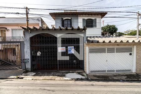 Casa à venda com 133m², 3 quartos e 2 vagasFachada