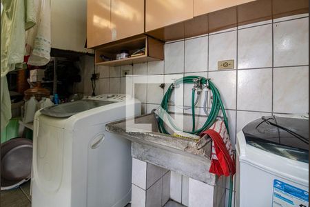 Casa à venda com 133m², 3 quartos e 2 vagasÁrea de Serviço