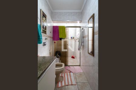 Casa à venda com 133m², 3 quartos e 2 vagasBanheiro