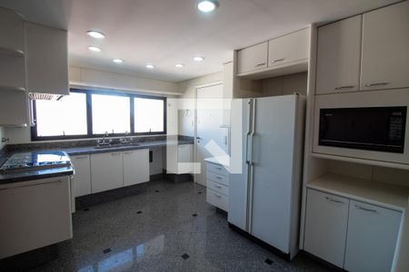 Apartamento à venda com 630m², 5 quartos e 5 vagasCozinha