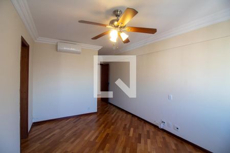 Apartamento à venda com 630m², 5 quartos e 5 vagasSuíte 2