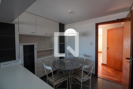 Apartamento à venda com 630m², 5 quartos e 5 vagasCopa