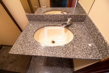 Apartamento à venda com 630m², 5 quartos e 5 vagasBanheiro de serviço