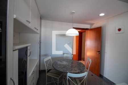 Apartamento à venda com 630m², 5 quartos e 5 vagasCopa