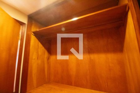Apartamento à venda com 630m², 5 quartos e 5 vagasCloset da suíte 3 - Ele