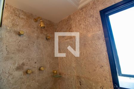 Apartamento à venda com 630m², 5 quartos e 5 vagasBanheiro da Suíte 3 - Ele