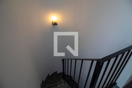 Apartamento à venda com 630m², 5 quartos e 5 vagasEscada de Serviço