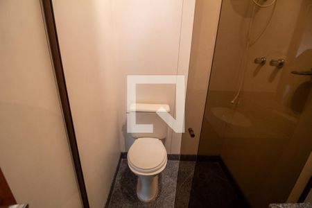 Apartamento à venda com 630m², 5 quartos e 5 vagasBanheiro de serviço