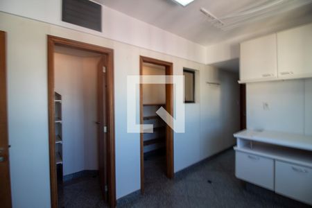 Apartamento à venda com 630m², 5 quartos e 5 vagasÁrea de Serviço