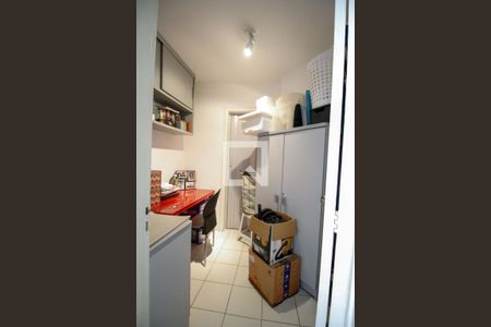 Apartamento à venda com 123m², 3 quartos e 2 vagas Apartamento à venda com 123m², 3 quartos e 2 vagasQuarto Area de Serviço
