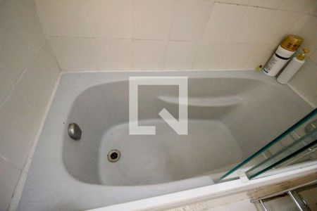 Apartamento à venda com 123m², 3 quartos e 2 vagas Apartamento à venda com 123m², 3 quartos e 2 vagasBanheiro Suíte 2 e 3(demi suite)