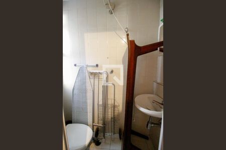 Apartamento à venda com 123m², 3 quartos e 2 vagas Apartamento à venda com 123m², 3 quartos e 2 vagasBanheiro Area de Serviço