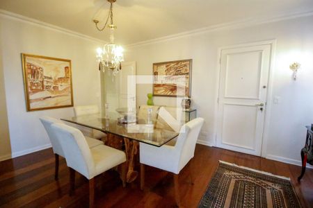 Apartamento à venda com 123m², 3 quartos e 2 vagas Apartamento à venda com 123m², 3 quartos e 2 vagasSala de Jantar