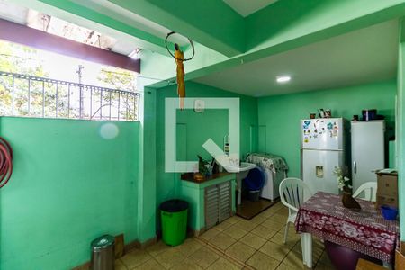 Casa à venda com 177m², 3 quartos e 1 vagaÁrea de Serviço