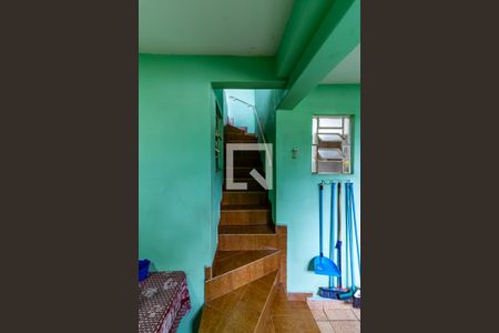 Casa à venda com 177m², 3 quartos e 1 vagaEscada