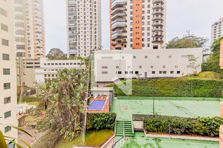 Apartamento à venda com 250m², 3 quartos e 4 vagasVaranda - Vista