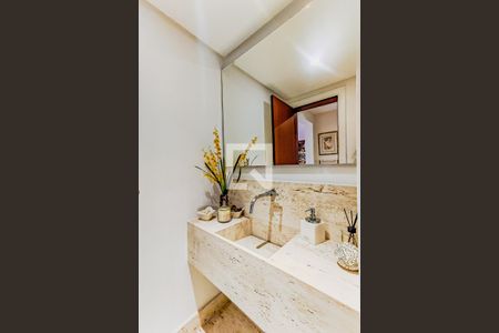 Apartamento à venda com 250m², 3 quartos e 4 vagasLavabo