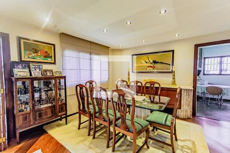 Apartamento à venda com 250m², 3 quartos e 4 vagasSala