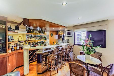 Apartamento à venda com 250m², 3 quartos e 4 vagasSala