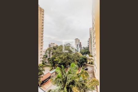 Apartamento à venda com 250m², 3 quartos e 4 vagasVaranda - Vista