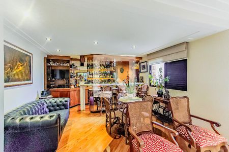 Apartamento à venda com 250m², 3 quartos e 4 vagasSala