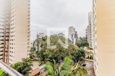 Apartamento à venda com 250m², 3 quartos e 4 vagasVaranda - Vista