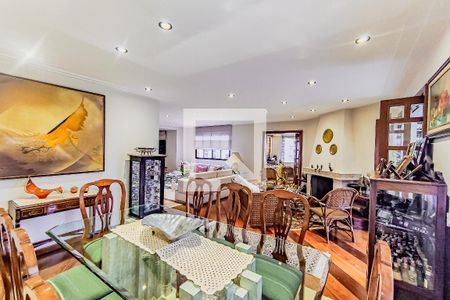 Apartamento à venda com 250m², 3 quartos e 4 vagasSala