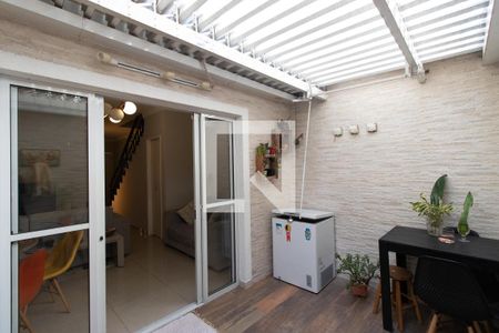 Casa à venda com 120m², 3 quartos e 2 vagasQuintal