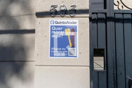 Casa à venda com 120m², 3 quartos e 2 vagasPlaca