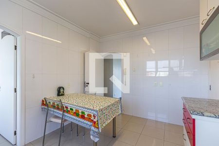 Apartamento à venda com 140m², 4 quartos e 2 vagasCozinha